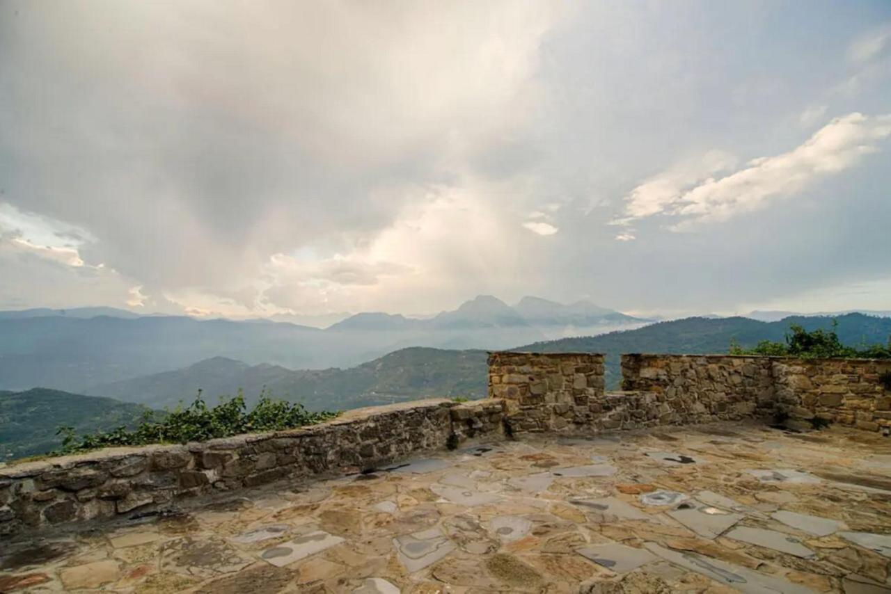Lovers' Nest Baiardo Dış mekan fotoğraf